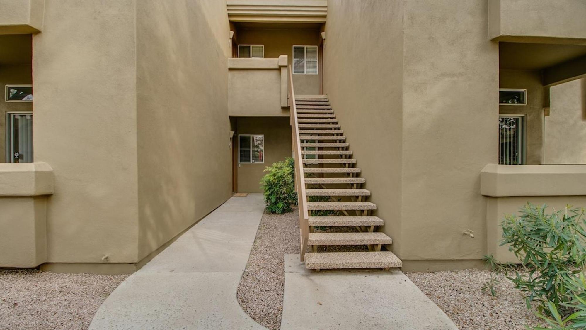 Cozy 1-bdrm Next To Pool *