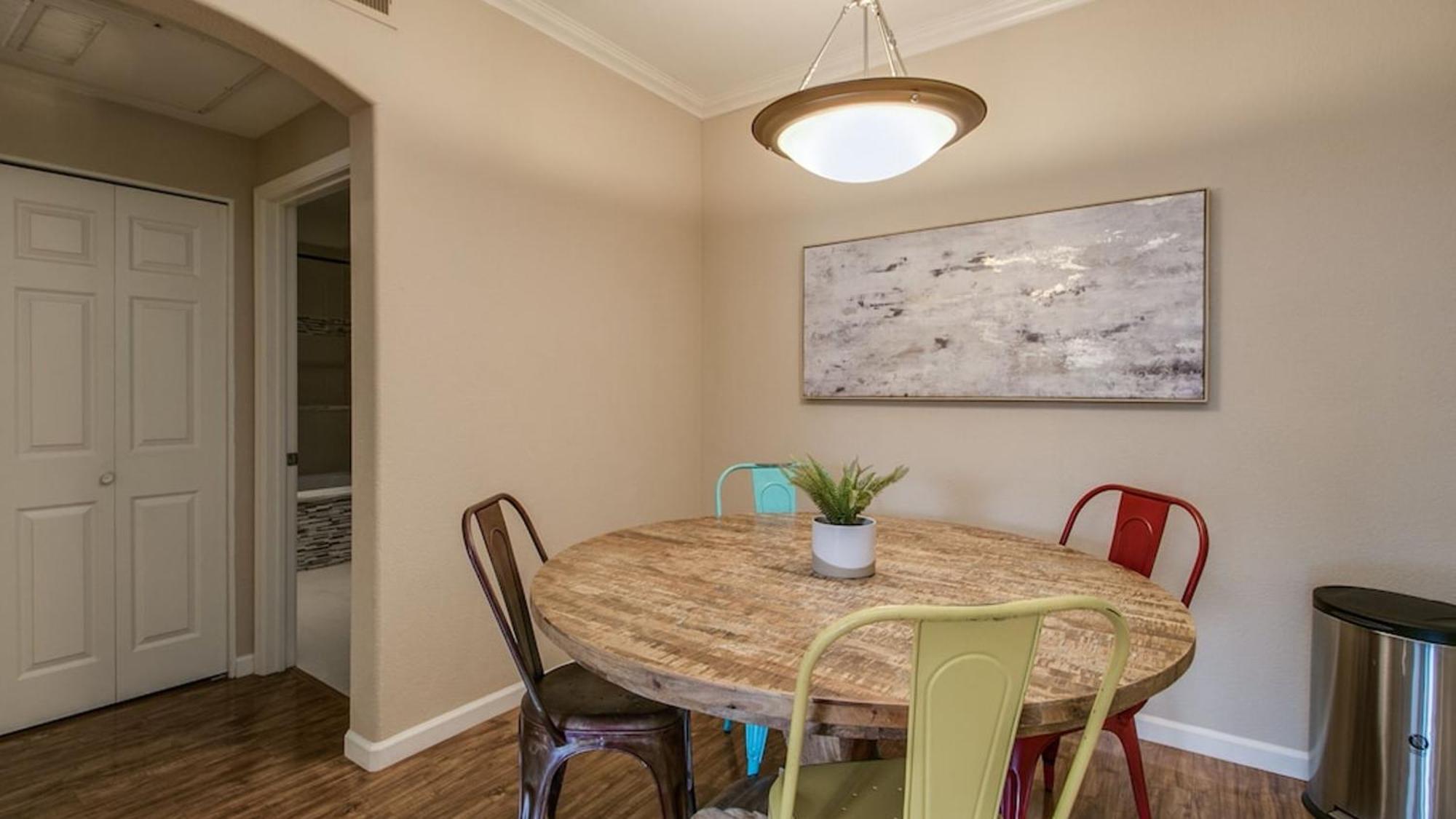 Cozy 1-bdrm Next To Pool Holiday home